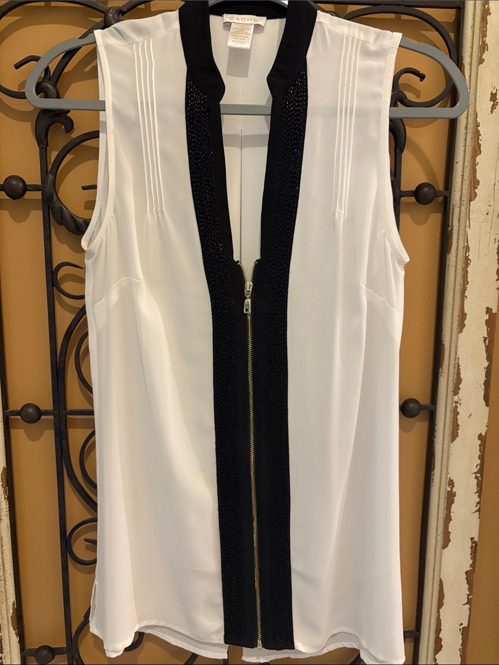 Cache White Sleeveless Blouse with Black Trim and Gold Zipper